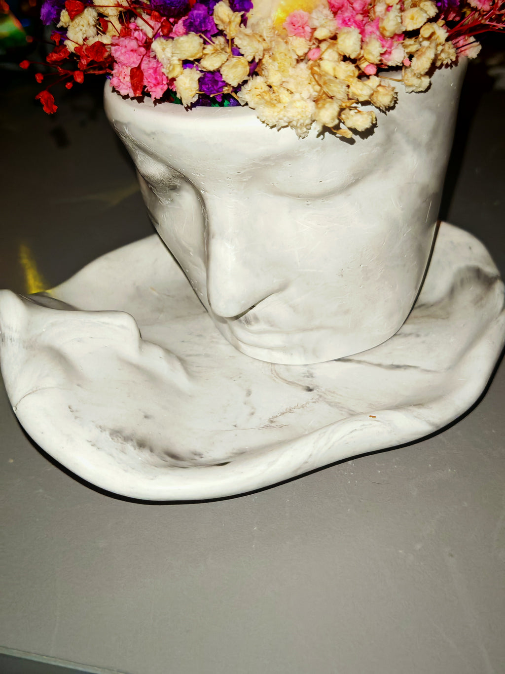 Artistic Marble Face Pot with Flowers & Shell Candle Set