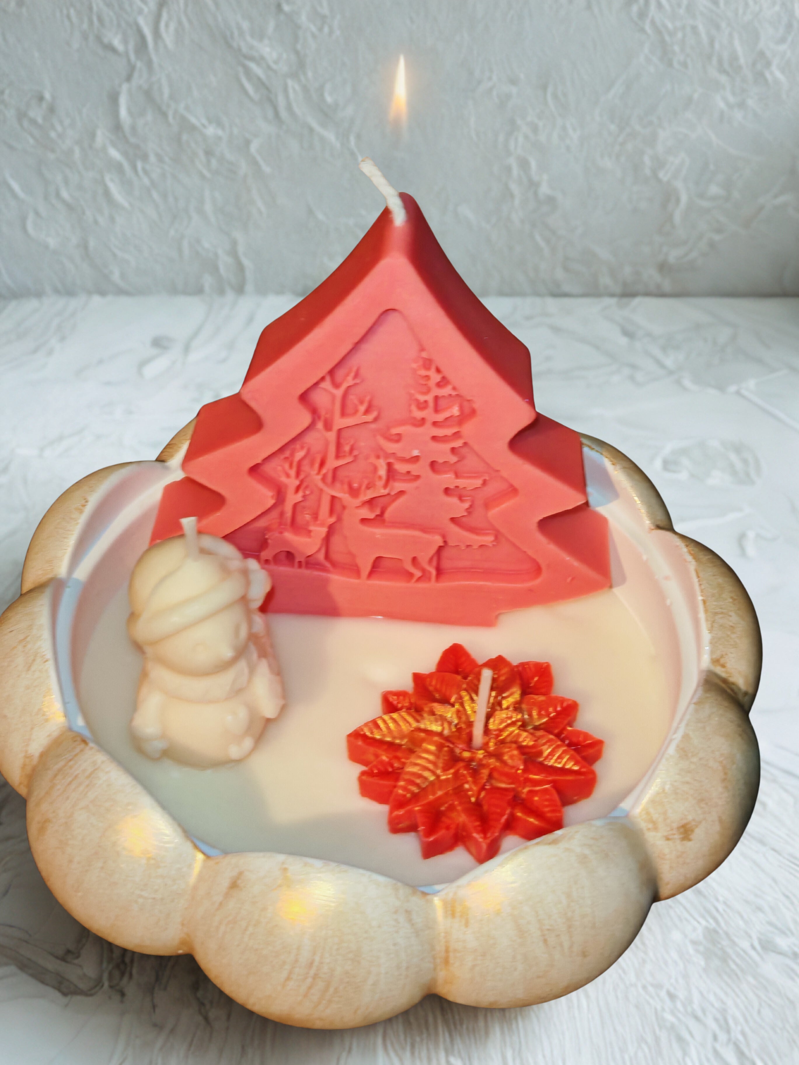 Christmas Candle in Ceramic Gypsum Bowl