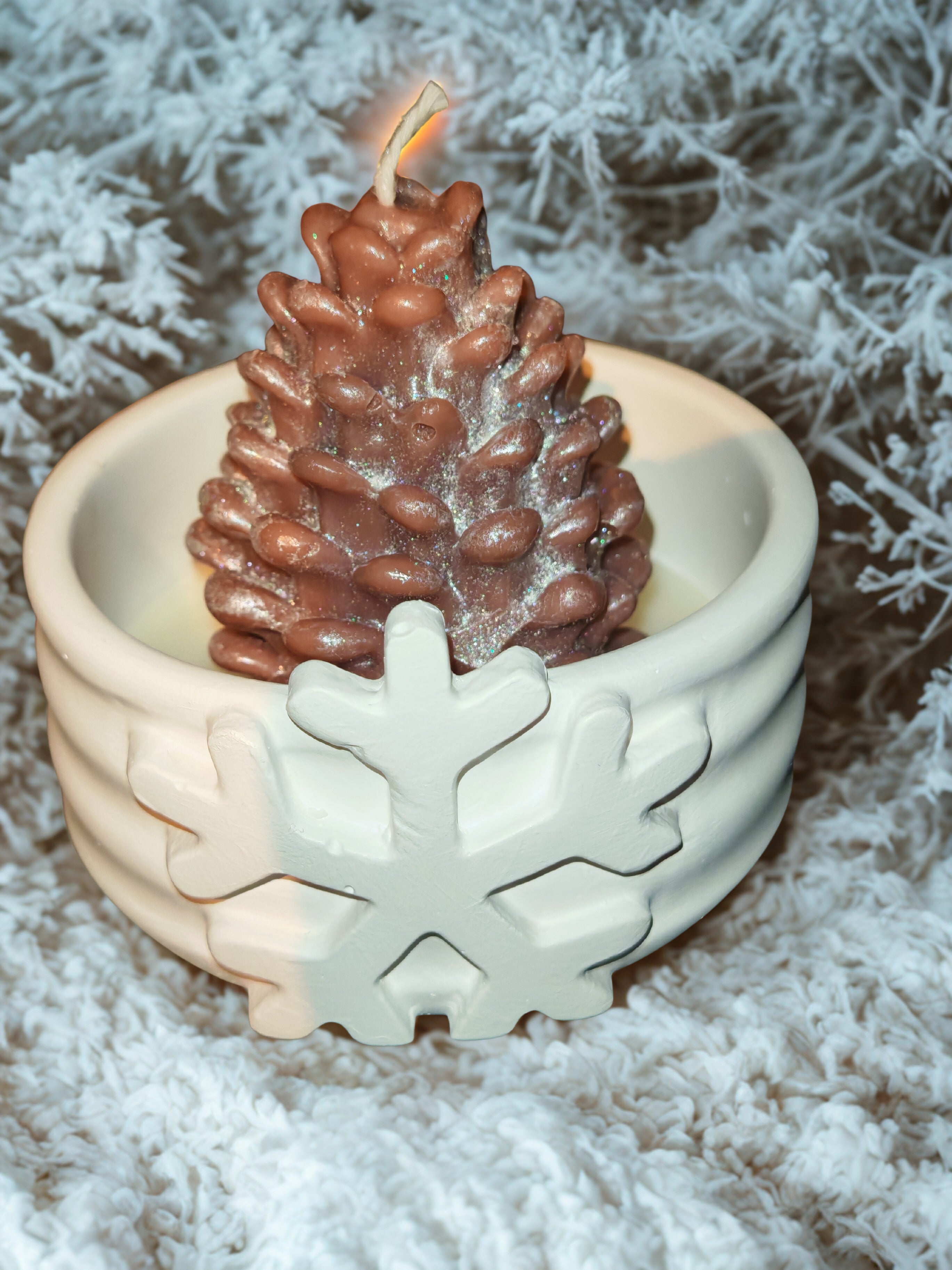 Christmas Candle in Ceramic Gypsum Bowl&nbsp;