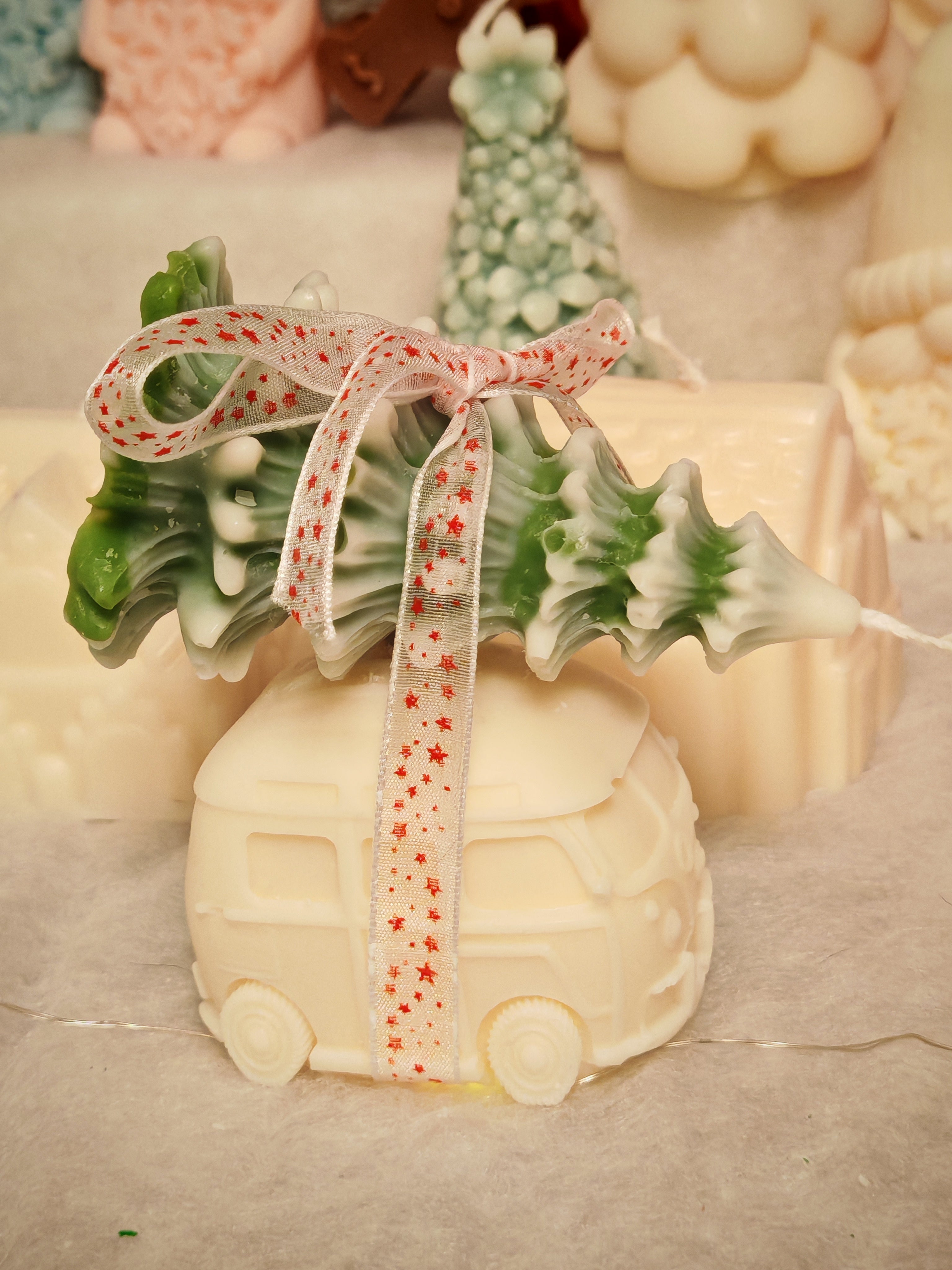 Christmas Camper Candle - Handmade Holiday Magic