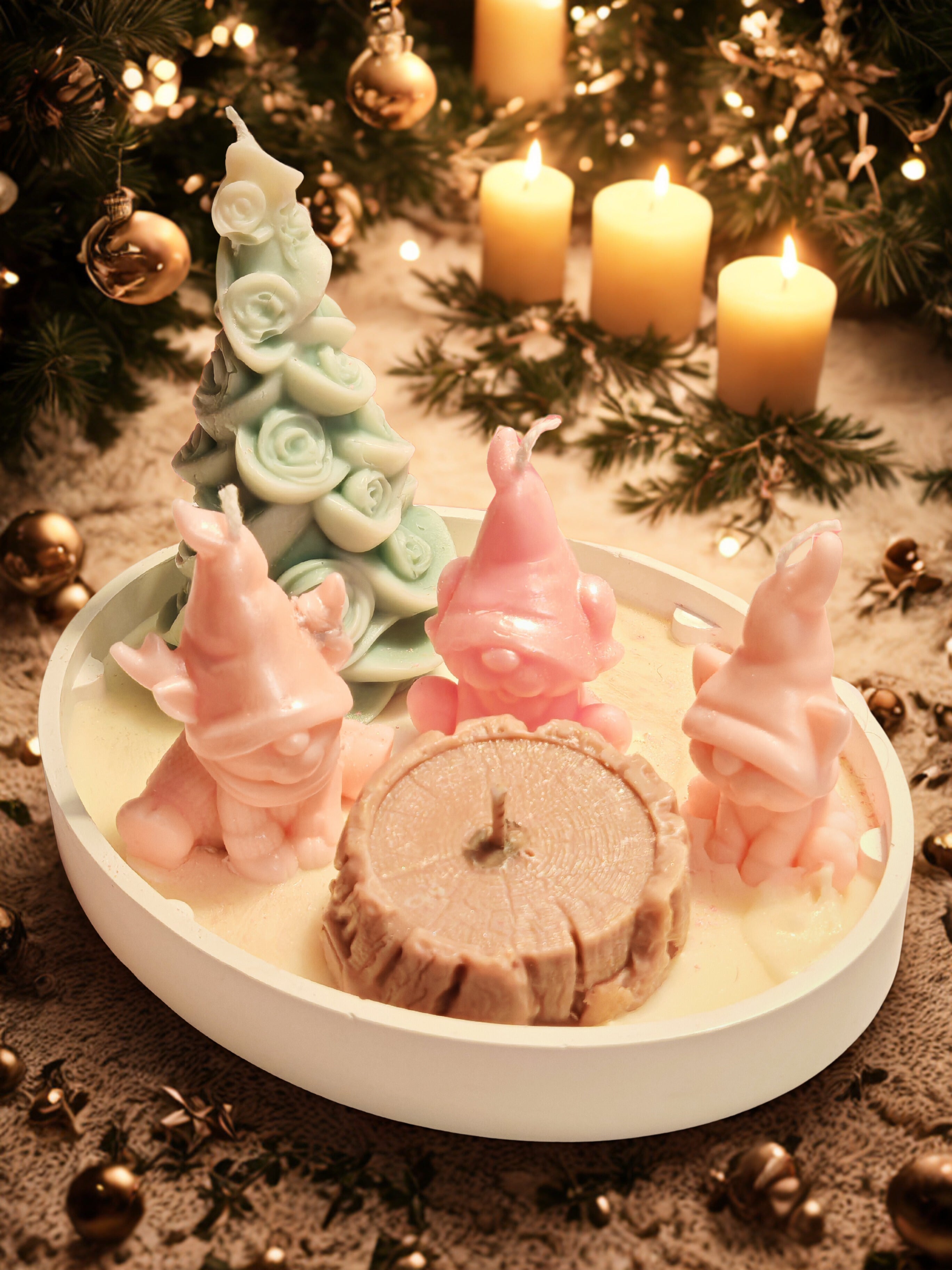 Christmas Gnome Camp Candle Set in Ceramic Gypsum Tra