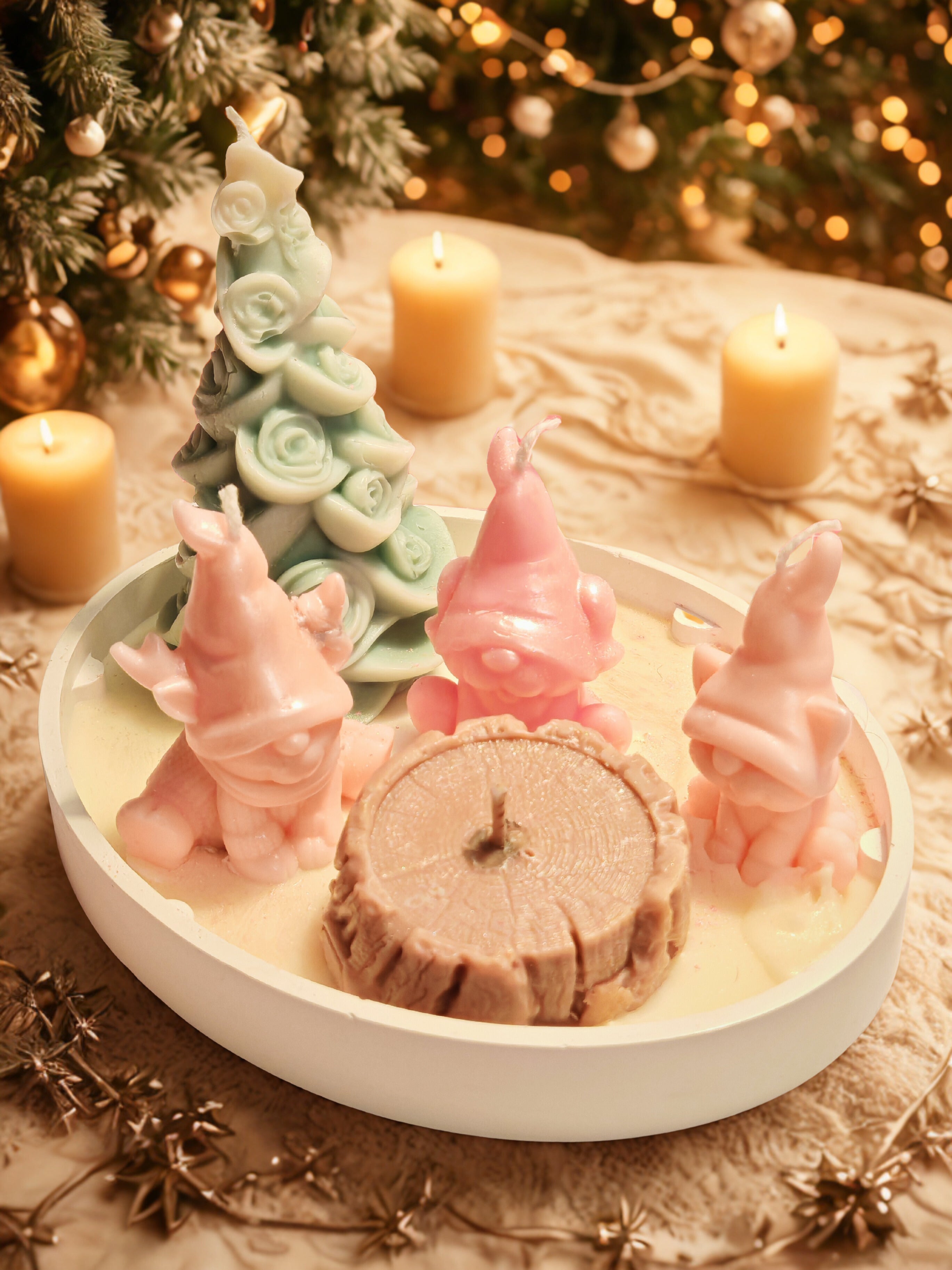 Christmas Gnome Camp Candle Set in Ceramic Gypsum Tra