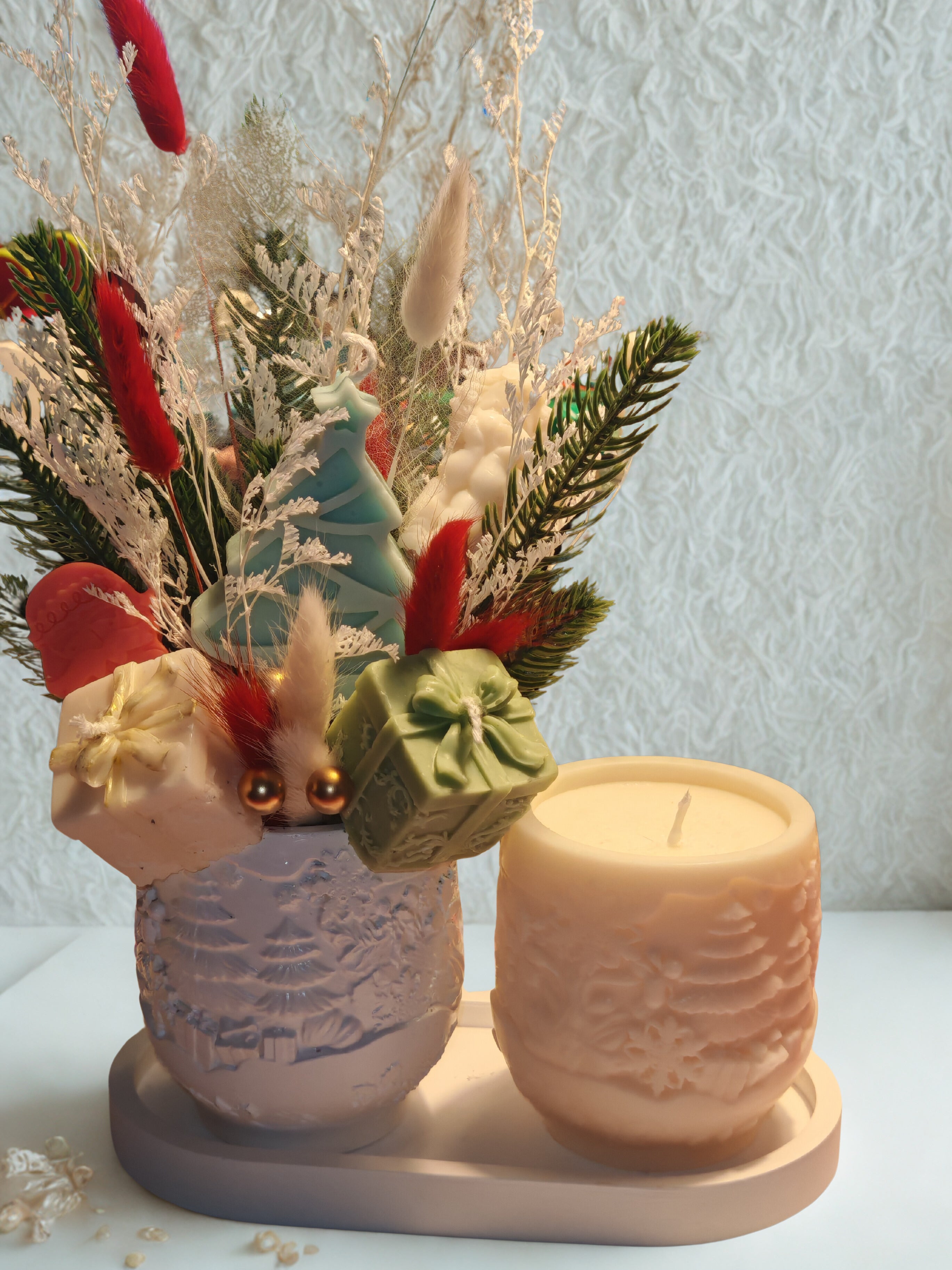Christmas Decorative Bouquet with Ceramic Gypsum Vase and Matching Candle